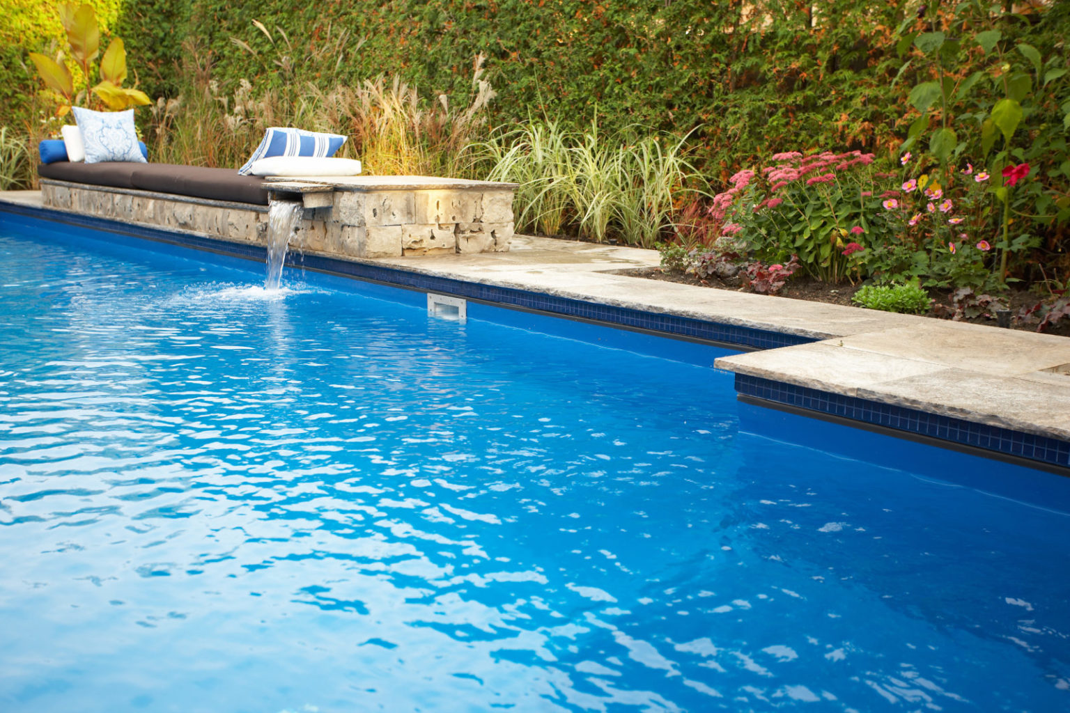 Luxurious Water Features For Your Pool Sunrise Premiere Pool Builders Llc