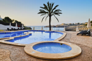 Sunrise Pools & Spas Swimming Pool Attached Spa